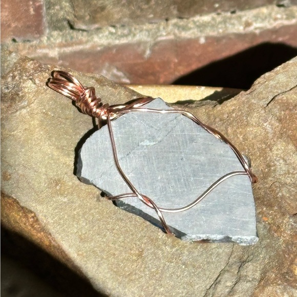 Necklace Pendant, Handmade assemblage Wire Wrapped real Stones Resin Set 4300 G - Picture 4 of 11